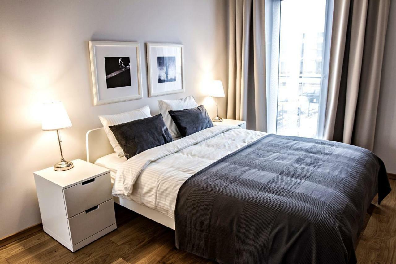 Modern 1Bd Apartment In Old Town By Hostlovers Kaunas Bagian luar foto